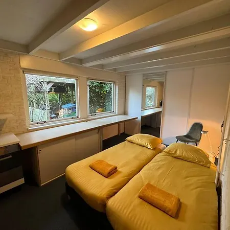 Bosrijke Vakantiewoning 別荘 ロヘム